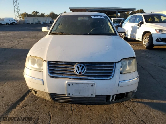 2002 Volkswagen Passat GLS with VIN WVWPD63B02P367932, listed as a Copart auction lot 79568174 with 252,329 mi miles and Salvage Title. Bid and sale history available at carsss.com. Image 5.