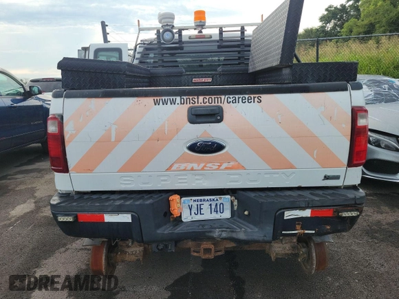 2011 Ford F-250 XL z VIN 1FT7X2B65BEC07691, wystawiony jako IAAI lot #42906795 z przebiegiem 353 932 mil mil oraz . Historia ofert i sprzedaży dostępna na DreamBid. Obrazek 5.