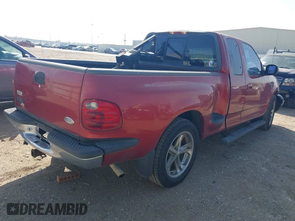 2000 Ford F-150 с VIN 1FTRX07W2YKA58012, выставлен на аукционе IAAI как лот 41783613 с пробегом 224 922 миль миль и . История ставок и продаж доступна на DreamBid. Изображение 4.