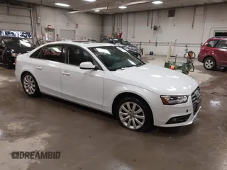 2013 Audi A4 Premium z VIN WAUBFAFLXDN033270, wystawiony jako IAAI lot #41608616 z przebiegiem 159 242 mil mil oraz . Historia ofert i sprzedaży dostępna na DreamBid. Obrazek 1.