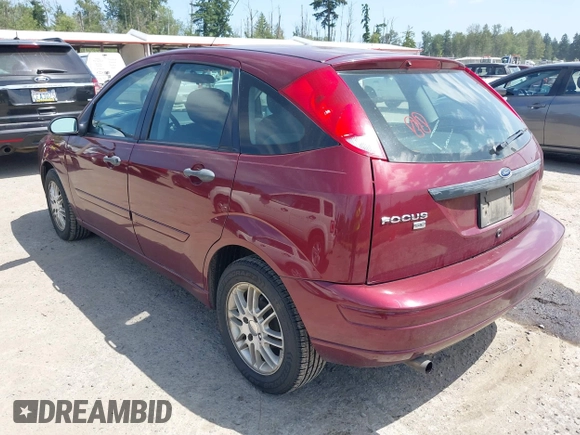 2007 Ford Focus S z VIN 1FAFP37N27W177462, wystawiony jako IAAI lot #42465629 z przebiegiem 169 895 mil mil oraz . Historia ofert i sprzedaży dostępna na DreamBid. Obrazek 3.