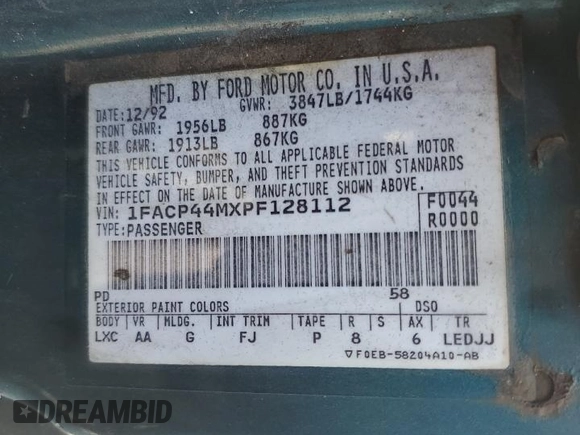 1993 Ford Mustang z VIN 1FACP44MXPF128112, wystawiony jako Copart lot #54756785 z przebiegiem 92 587 mil mil oraz Czysty tytuł • Clean title. Historia ofert i sprzedaży dostępna na DreamBid. Obrazek 13.