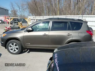 2012 Toyota RAV4 Limited z VIN 2T3DK4DV2CW090082, wystawiony jako IAAI lot #41776157 z przebiegiem 166 327 mil mil oraz . Historia ofert i sprzedaży dostępna na DreamBid. Obrazek 14.