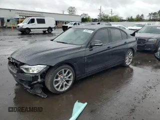 2014 BMW 3 Series 335i z VIN WBA3A9C52EF686534, wystawiony jako Copart lot #56865145 z przebiegiem 34 689 mil mil oraz Szkody całkowita. Historia ofert i sprzedaży dostępna na DreamBid. Obrazek 1.