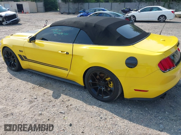 2015 Ford Mustang GT Premium z VIN 1FATP8FF9F5323726, wystawiony jako IAAI lot #42479740 z przebiegiem 68 581 mil mil oraz . Historia ofert i sprzedaży dostępna na DreamBid. Obrazek 3.