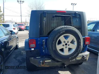 2009 Jeep Wrangler X with VIN 1J4FA24169L739367, listed as a IAAI auction lot 41810359 with 193,192 mi miles and . Bid and sale history available at carsss.com. Image 16.