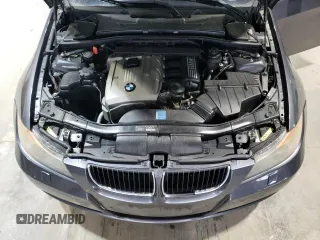 2006 BMW 3 Series 325xi z VIN WBAVT13526KW23463, wystawiony jako Copart lot #58505625 z przebiegiem 151 379 mil mil oraz Szkoda całkowita • Salvage title. Historia ofert i sprzedaży dostępna na DreamBid. Obrazek 12.
