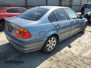 1999 BMW 3 Series 323i with VIN WBAAM3336XCA85368, listed as a Copart auction lot 45097255 with 196,792 mi miles and Clean Title. Bid and sale history available at carsss.com. Image 3.