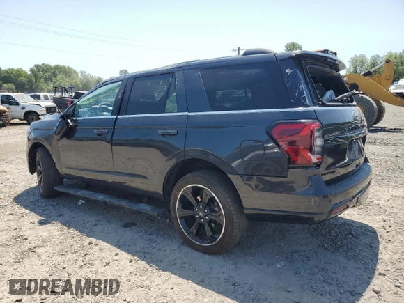 2022 Ford Expedition Limited with VIN 1FMJU2AT5NEA04385, listed as a Copart auction lot 61767214 with 6,275 mi miles and Salvage title. Bid and sale history available at DreamBid. Image 2.