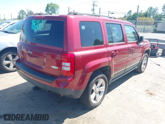 2012 Jeep Patriot Latitude with VIN 1C4NJRFB2CD604470, listed as a IAAI auction lot 41995971 with 124,477 mi miles and . Bid and sale history available at carsss.com. Image 4.