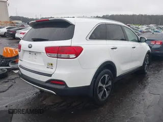 2018 Kia Sorento EX with VIN 5XYPH4A58JG421551, listed as a IAAI auction lot 41551231 with Not Provided miles and . Bid and sale history available at DreamBid. Image 4.