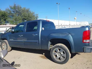 2011 GMC Sierra 1500 SLE with VIN 3GTP1VE07BG118014, listed as a IAAI auction lot 41224998 with 244,932 mi miles. Bid and sale history available at carsss.com. Image 14.