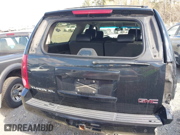 2013 GMC Yukon XL SLT with VIN 1GKS1KE02DR176998, listed as a IAAI auction lot 41839522 with 175,923 mi miles. Bid and sale history available at carsss.com. Image 16.