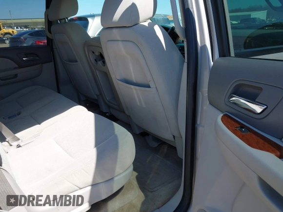2007 GMC Yukon SLE z VIN 1GKFK13057J197990, wystawiony jako IAAI lot #41963224 z przebiegiem 187 060 mil mil oraz . Historia ofert i sprzedaży dostępna na DreamBid. Obrazek 8.