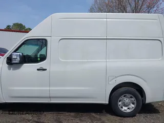 2017 Nissan NV Cargo SV z VIN 1N6AF0LY5HN804102, wystawiony jako IAAI lot #41942049 z przebiegiem 116 323 mil mil oraz . Historia ofert i sprzedaży dostępna na DreamBid. Obrazek 14.
