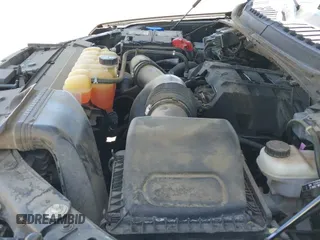 2018 Ford F-150 XL z VIN 1FTEW1EP8JFA92893, wystawiony jako IAAI lot #42305582 z przebiegiem 134 427 mil mil oraz . Historia ofert i sprzedaży dostępna na DreamBid. Obrazek 19.