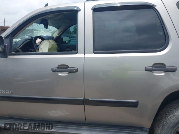 2007 Chevrolet Tahoe LS with VIN 1GNFC13C57R279441, listed as a IAAI auction lot 42428981 with 229,827 mi miles and . Bid and sale history available at DreamBid. Image 15.