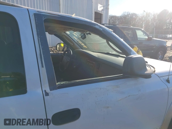 2002 Dodge Durango z VIN 1B8HR58N92F182198, wystawiony jako IAAI lot #41302768 z przebiegiem 263 477 mil mil oraz . Historia ofert i sprzedaży dostępna na DreamBid. Obrazek 12.