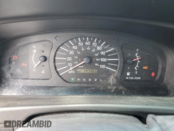 2000 Toyota Sienna CE with VIN 4T3ZF19CXYU224375, listed as a Copart auction lot 51433325 with 147,365 mi miles and Salvage Title. Bid and sale history available at carsss.com. Image 9.