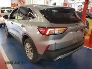 2022 Ford Escape SE z VIN 1FMCU9G6XNUB33179, wystawiony jako IAAI lot #42793652 z przebiegiem 44 194 mil mil oraz . Historia ofert i sprzedaży dostępna na DreamBid. Obrazek 10.