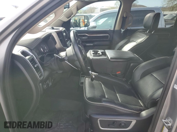 2020 Ram 1500 Laramie with VIN 1C6SRFJM7LN355667, listed as a Copart auction lot 45062385 with 121,512 mi miles and Salvage title. Bid and sale history available at DreamBid. Image 7.