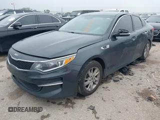 2016 Kia Optima LX z VIN KNAGT4L30G5070000, wystawiony jako IAAI lot #42169747 z przebiegiem 267 498 mil mil oraz . Historia ofert i sprzedaży dostępna na DreamBid. Obrazek 18.
