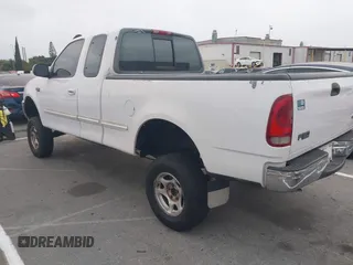 1997 Ford F-150 z VIN 1FTDX17W2VKB82664, wystawiony jako IAAI lot #42554831 z przebiegiem Nie podano mil oraz . Historia ofert i sprzedaży dostępna na DreamBid. Obrazek 3.