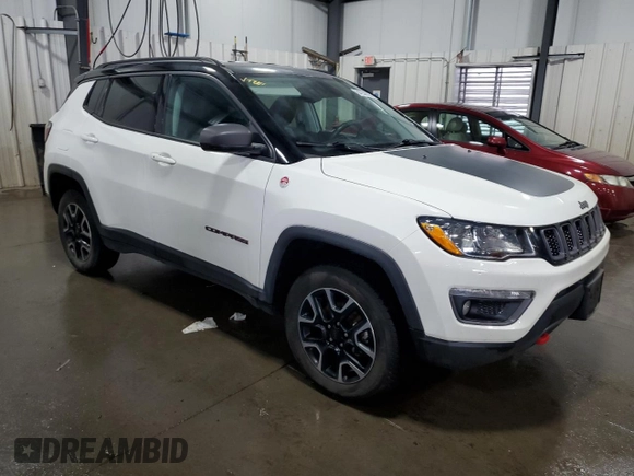 2019 Jeep Compass Trailhawk z VIN 3C4NJDDBXKT619295, wystawiony jako Copart lot #64258625 z przebiegiem 84 916 mil mil oraz Szkoda całkowita • Salvage title. Historia ofert i sprzedaży dostępna na DreamBid. Obrazek 4.