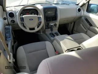 2007 Ford Explorer XLT z VIN 1FMEU73E87UB71524, wystawiony jako Copart lot #88809485 z przebiegiem 95 408 mil mil oraz Czysty tytuł • Clean title. Historia ofert i sprzedaży dostępna na DreamBid. Obrazek 8.