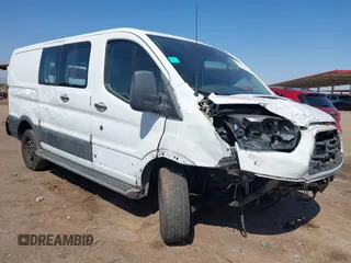 2018 Ford Transit z VIN 1FTYR1ZM2JKA64616, wystawiony jako IAAI lot #42416596 z przebiegiem Nie podano mil oraz . Historia ofert i sprzedaży dostępna na DreamBid. Obrazek 1.