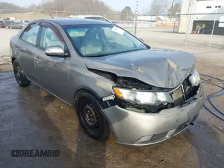 2010 Kia Forte EX z VIN KNAFU4A21A5187563, wystawiony jako IAAI lot #41755674 z przebiegiem 174 628 mil mil oraz . Historia ofert i sprzedaży dostępna na DreamBid. Obrazek 1.
