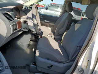 2008 Chrysler Town & Country Touring with VIN 2A8HR54P68R841618, listed as a Copart auction lot 48199205 with 153,058 mi miles and Salvage title. Bid and sale history available at DreamBid. Image 7.