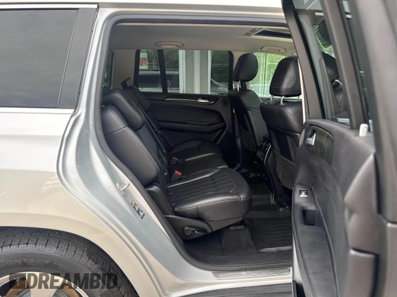 2017 Mercedes-Benz GLS 450 z VIN 4JGDF6EE6HA746672, wystawiony jako IAAI lot #42662088 z przebiegiem 136 953 mil mil oraz . Historia ofert i sprzedaży dostępna na DreamBid. Obrazek 8.