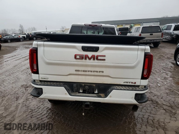 2023 GMC Sierra 3500HD AT4 z VIN 1GT49VEY7PF154909, wystawiony jako Copart lot #84681084 z przebiegiem Nie podano mil oraz Szkoda całkowita • Salvage title. Historia ofert i sprzedaży dostępna na DreamBid. Obrazek 6.