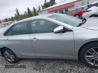 2015 Toyota Camry XLE with VIN 4T1BF1FK0FU028772, listed as a IAAI auction lot 42235029 with 75,285 mi miles and . Bid and sale history available at DreamBid. Image 13.