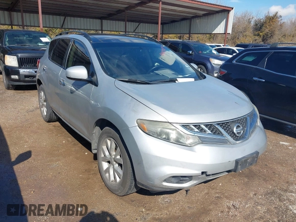 2013 Nissan Murano SL z VIN JN8AZ1MU5DW205852, wystawiony jako IAAI lot #41465599 z przebiegiem 149 015 mil mil oraz . Historia ofert i sprzedaży dostępna na DreamBid. Obrazek 1.