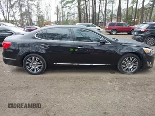 2016 Kia Cadenza Premium with VIN KNALN4D72G5209540, listed as a IAAI auction lot 41047117 with 70,226 mi miles. Bid and sale history available at carsss.com. Image 14.