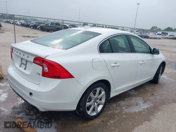 2016 Volvo S60 T5 Drive-E Premier with VIN YV126MFK9G2390547, listed as a IAAI auction lot 41908944 with 109,268 mi miles. Bid and sale history available at carsss.com. Image 4.