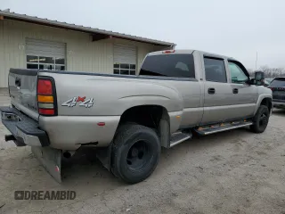 2002 Chevrolet Silverado 3500 LT with VIN 1GCJK33192F113210, listed as a Copart auction lot 44594665 with 159,186 mi miles and Salvage Title. Bid and sale history available at carsss.com. Image 3.