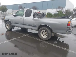 2002 Toyota Tundra SR5 with VIN 5TBBT44182S239766, listed as a IAAI auction lot 41514423 with 225,852 mi miles. Bid and sale history available at carsss.com. Image 3.