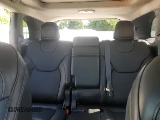 2017 Jeep Cherokee Overland with VIN 1C4PJMJS2HW584851, listed as a Copart auction lot 61738325 with 34,582 mi miles and Salvage title. Bid and sale history available at DreamBid. Image 10.
