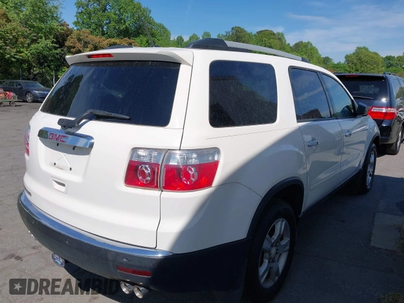 2011 GMC Acadia SLE with VIN 1GKKRPED2BJ274157, listed as a IAAI auction lot 42114668 with 173,835 mi miles. Bid and sale history available at carsss.com. Image 4.