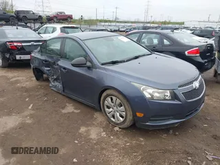 2014 Chevrolet Cruze LS with VIN 1G1PA5SH9E7274901, listed as a IAAI auction lot 42013231 with 95,204 mi miles and . Bid and sale history available at DreamBid. Image 1.
