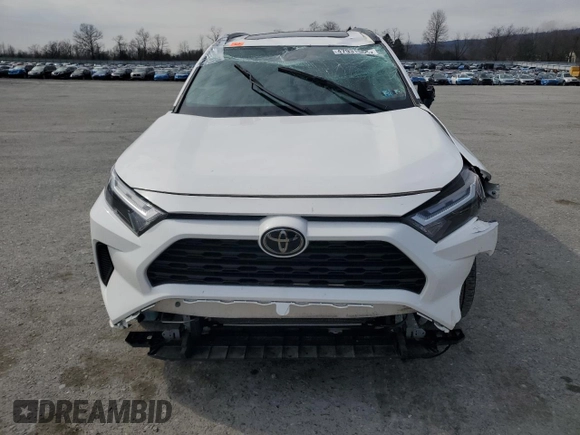 2023 Toyota RAV4 XLE with VIN 2T3P1RFV8PC376424, listed as a Copart auction lot 47931365 with 33,934 mi miles and Salvage Title. Bid and sale history available at carsss.com. Image 5.