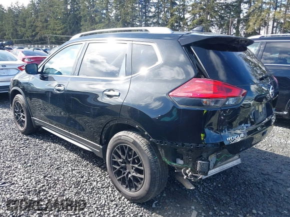 2017 Nissan Rogue SL with VIN JN8AT2MT6HW402601, listed as a IAAI auction lot 41711670 with 87,057 mi miles and . Bid and sale history available at DreamBid. Image 3.