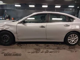 2016 Nissan Altima S with VIN 1N4AL3AP8GN351847, listed as a IAAI auction lot 41977201 with 167,062 mi miles and . Bid and sale history available at DreamBid. Image 14.