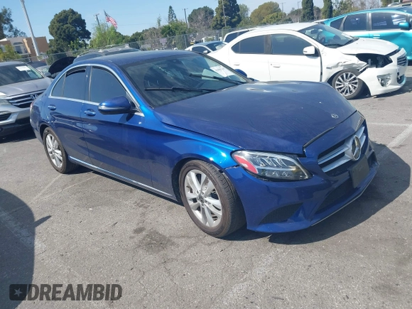 2019 Mercedes-Benz C 300 with VIN 55SWF8DB1KU317498, listed as a IAAI auction lot 41681264 with Not provided miles and . Bid and sale history available at DreamBid. Image 1.