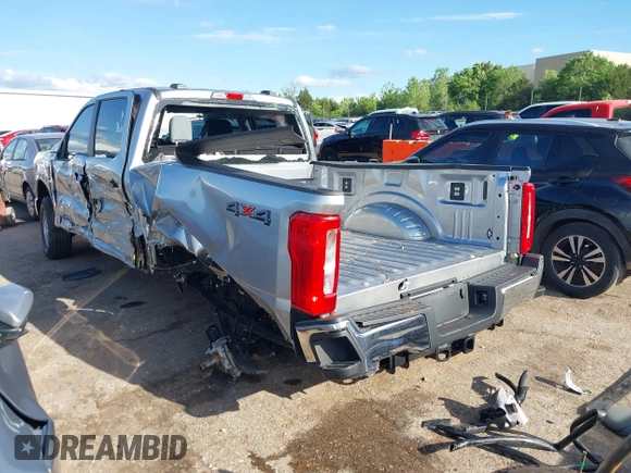 2024 Ford F-250 XL с VIN 1FT7W2BT8REE95869, выставлен на аукционе IAAI как лот 42170240 с пробегом Не указан миль и . История ставок и продаж доступна на DreamBid. Изображение 3.