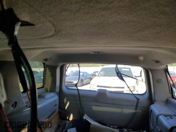 2002 Chevrolet Tahoe LS with VIN 1GNEC13Z62J211284, listed as a Copart auction lot 69503904 with 140,987 mi miles and Non Repairable. Bid and sale history available at carsss.com. Image 10.