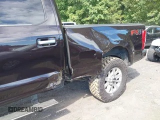 2018 Ford F-250 XL with VIN 1FT7W2BT5JEC36583, listed as a IAAI auction lot 40254495 with 137,845 mi miles and . Bid and sale history available at DreamBid. Image 6.